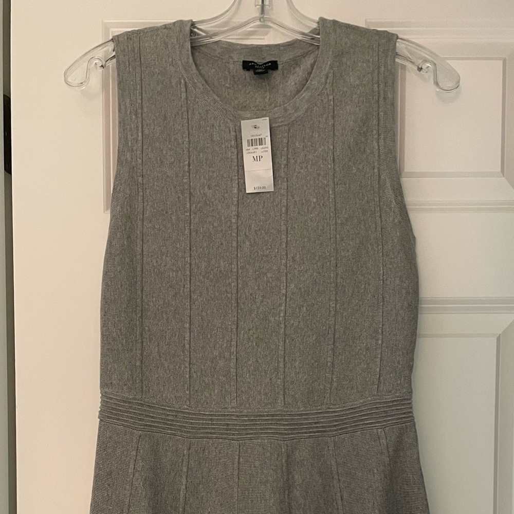 Ann Taylor gray sleeveless dress - size petite medium